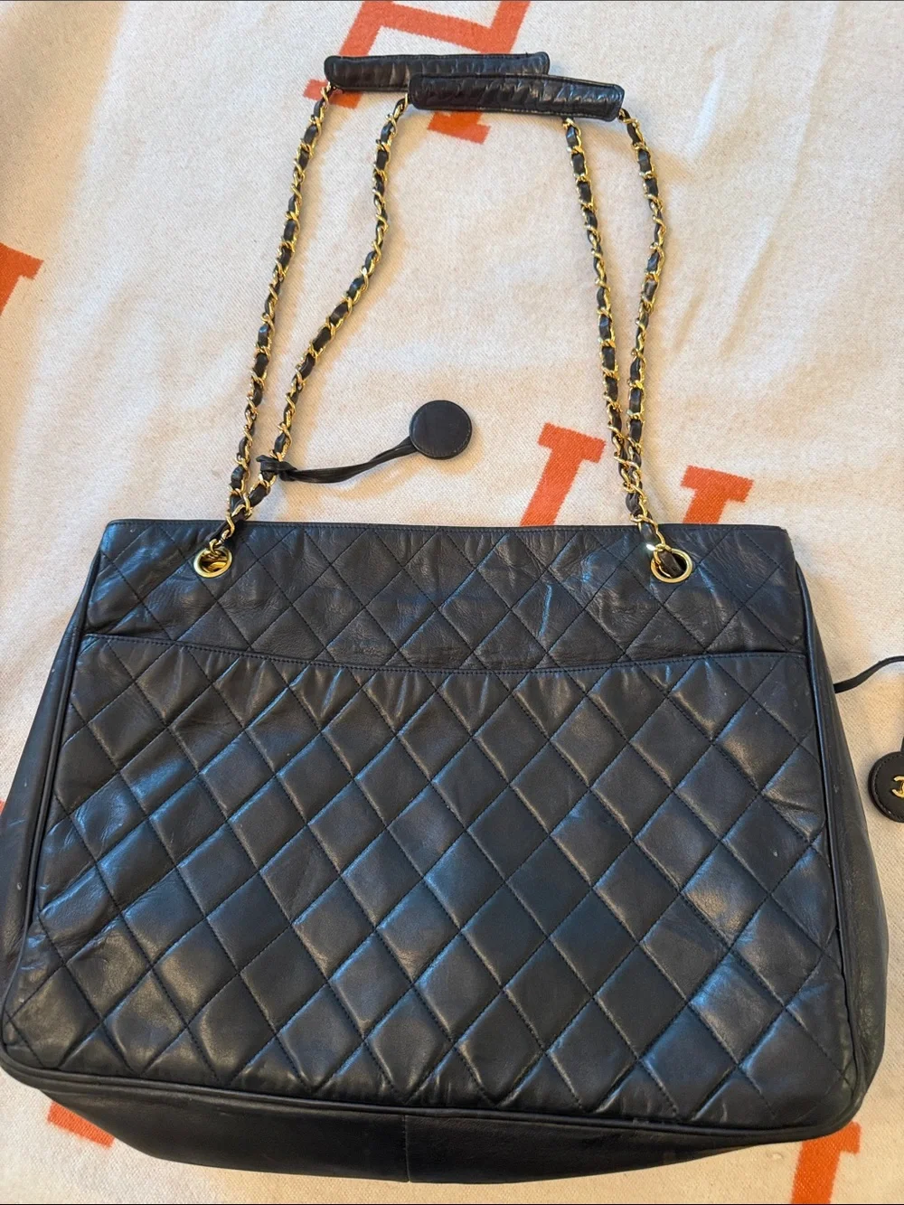 CHANEL Black Quilted Leather Shoulder Bag with Gold Chain late 80s-early 90’s